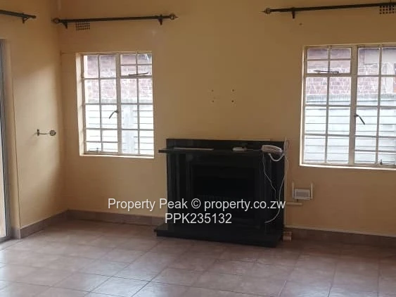 Prospect 3-Bed Walled Home - Garden, Garage & Fireplace