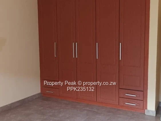 Prospect 3-Bed Walled Home - Garden, Garage & Fireplace