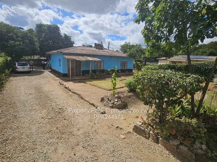 3-Bed Arcadia Home For Sale