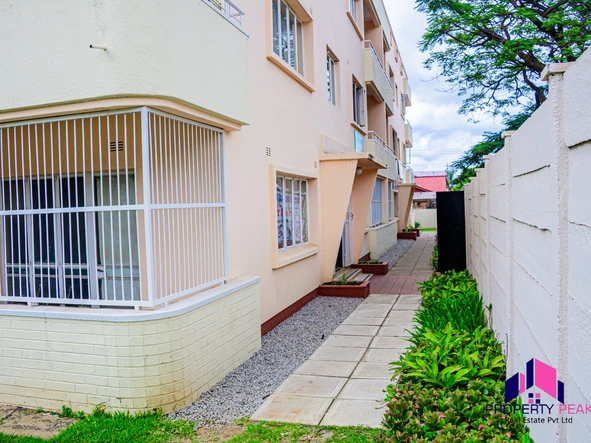 24 Bedroom Flat & Apartment