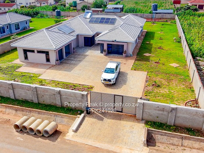 Modern 4-Bed Home on 1992 m² with Borehole in New Marlborough