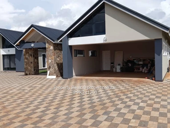 5-Bed Home with Borehole & Garden in Mt Pleasant Heights 
