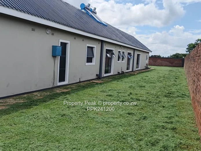 5-Bed Home with Borehole & Garden in Mt Pleasant Heights 