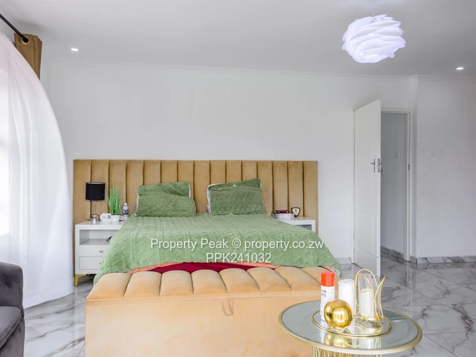 Modern 5-Bed Single-Level on 1,800m² with Borehole