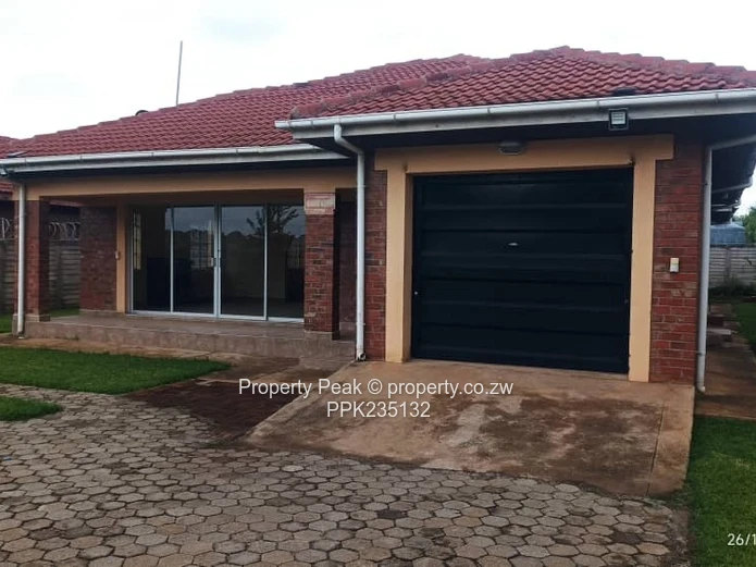 Prospect 3-Bed Walled Home - Garden, Garage & Fireplace