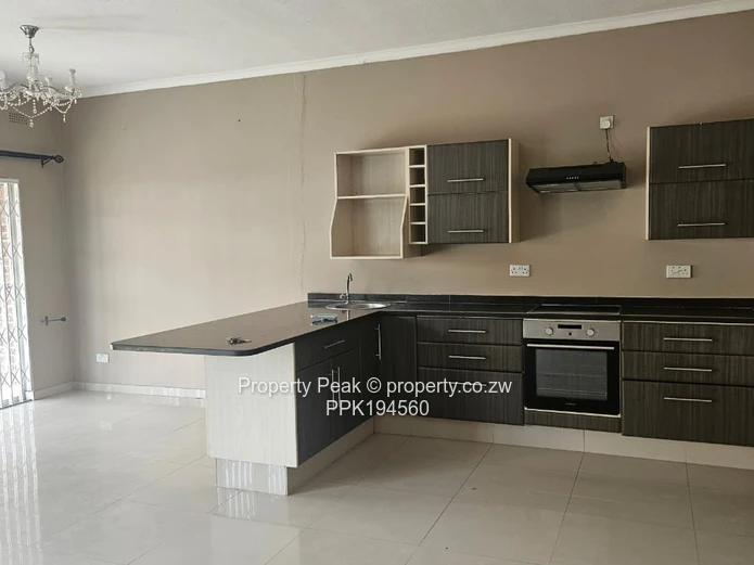 Sunlit 3-Bed Garden Flat with Solar & Garage - Newlands (Sole Mandate)