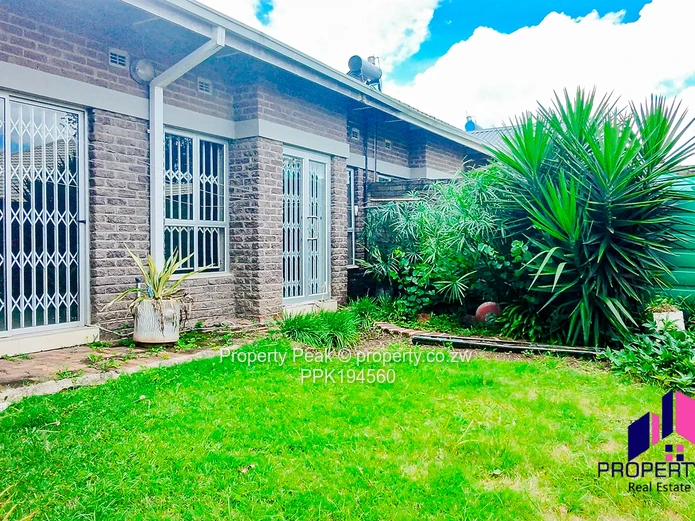 Sunlit 3-Bed Garden Flat with Solar & Garage - Newlands (Sole Mandate)