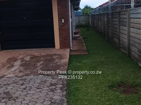 Prospect 3-Bed Walled Home - Garden, Garage & Fireplace