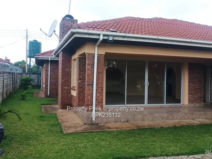 Prospect 3-Bed Walled Home - Garden, Garage & Fireplace