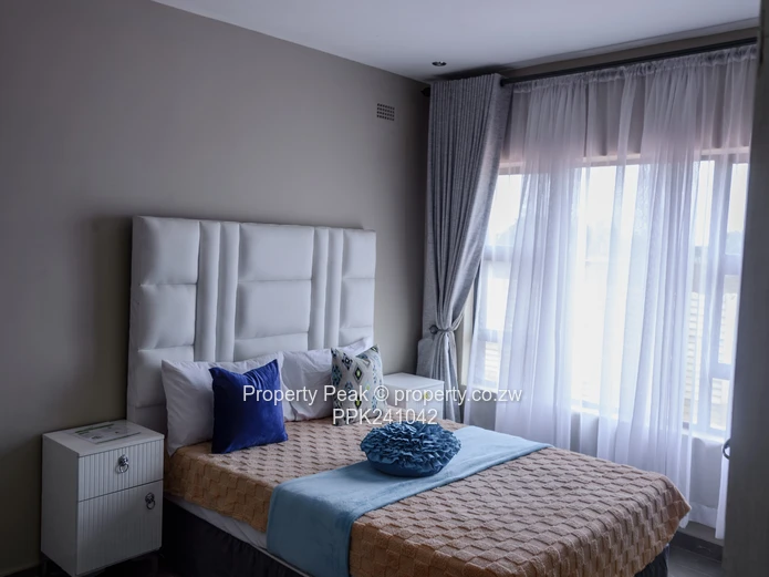 Mt Pleasant Heights 6-Bed, 6-Bath Home on 2000m² with Borehole