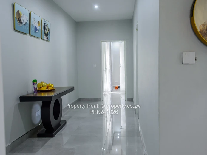 Modern 4-Bed Home on 1992 m² with Borehole in New Marlborough